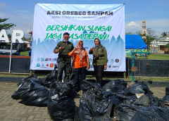 DPW KOMNAS PPLH JAWA TENGAH ADAKAN AKSI GREBEG SAMPAH DAN PENANAMAN POHON